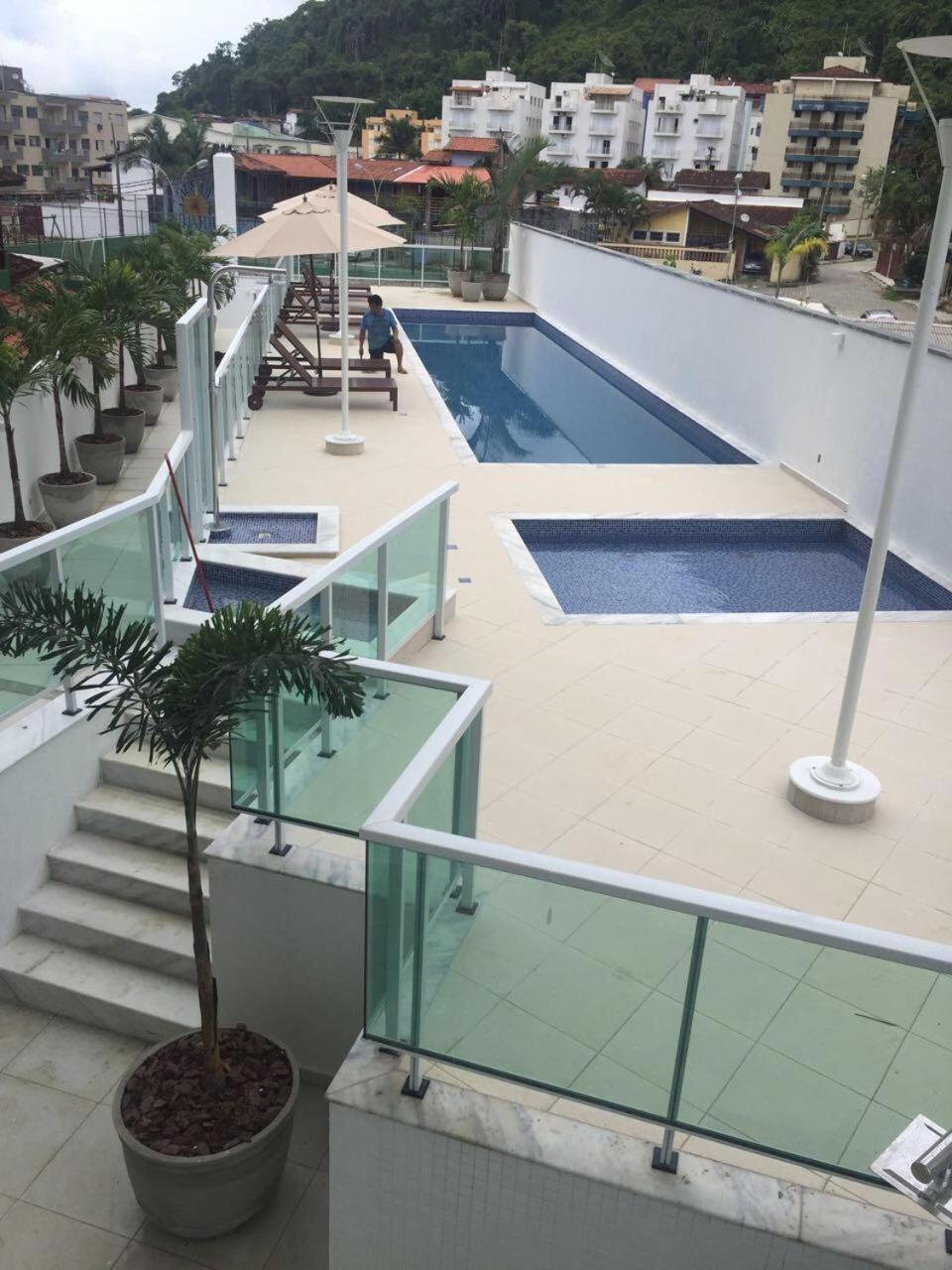 Grande: Conforto E Wi-fi Na Orla De Ubatuba